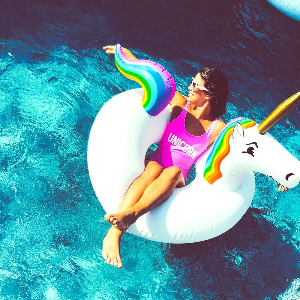 Meet your Posher, Ally